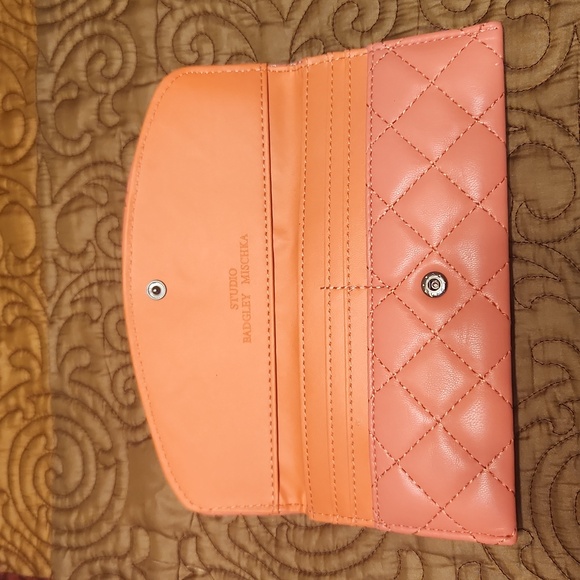Badgley Mischka NWOT Quilting Diamond Cover Wallet- Coral - Picture 2 of 3